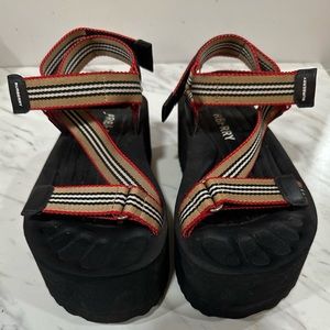 Burberry Beige Icon Stripe Platform Sandal